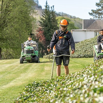 Entretien parcs et jardins pour syndic/PME/Commerces