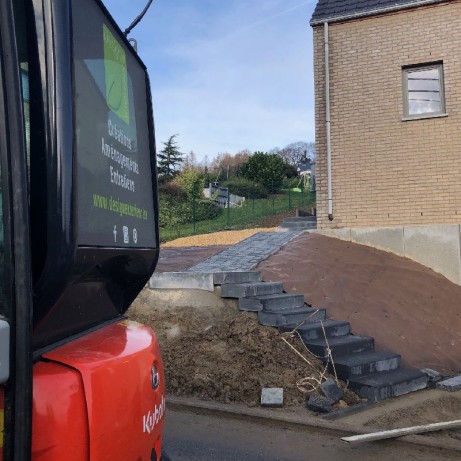 Réalisation de devanture de maison en pierre bleue