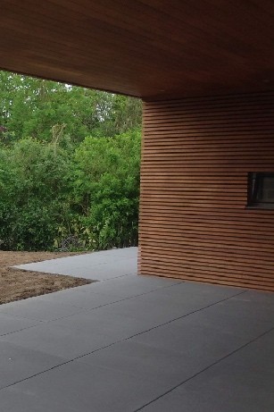 Réalisation d'une terrasse couverte en mégadalles