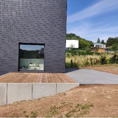 Création d'une terrasse en mégadalles à Profondeville