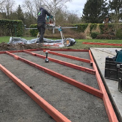 Aménagement d'une structure de terrasse en bois pie à Suarlée